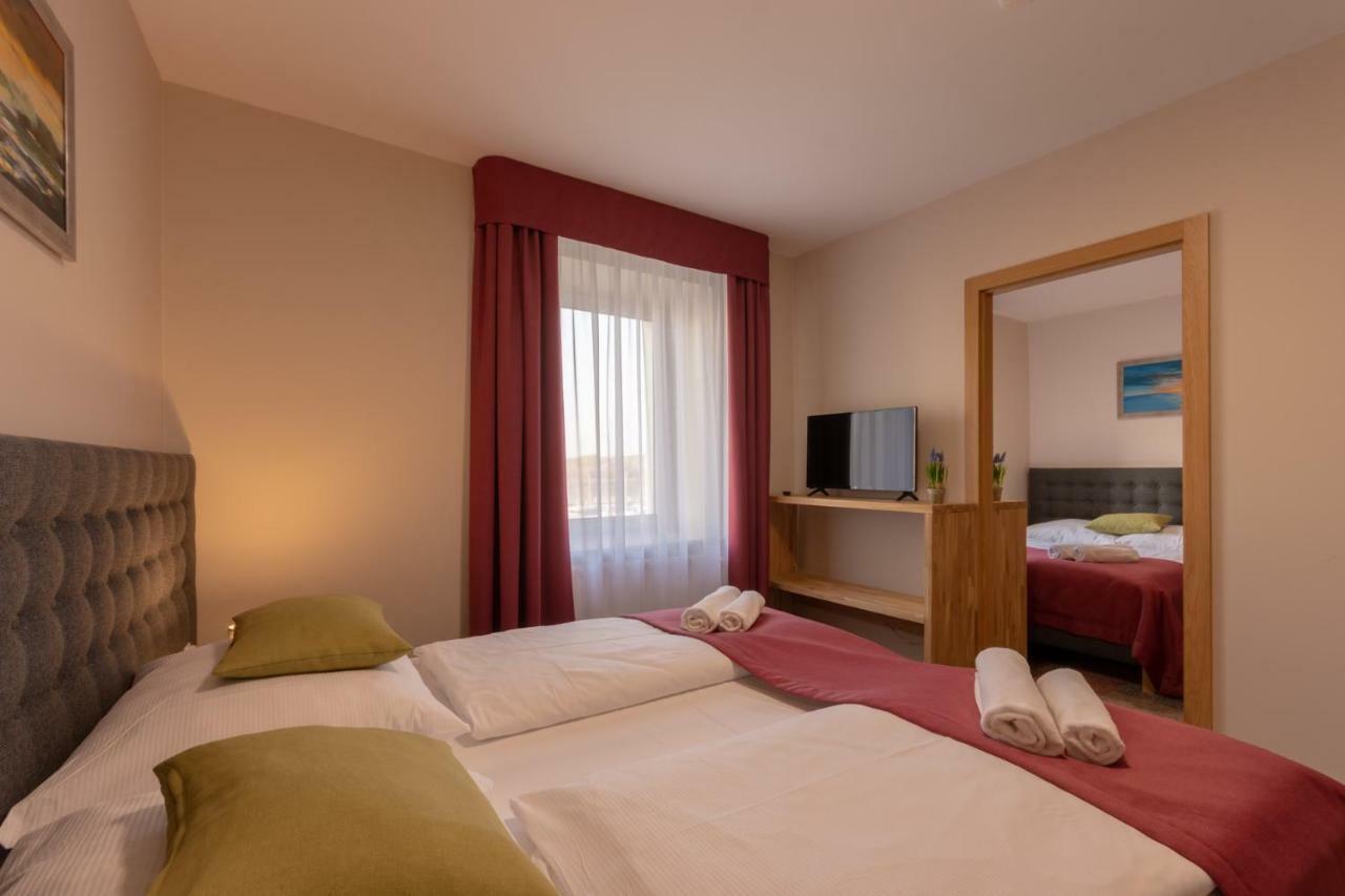 Marina Pallatium Premium Floor Kamien Pomorski Buitenkant foto